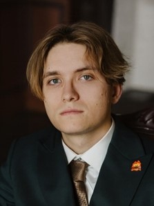 Попов Владислав Романович